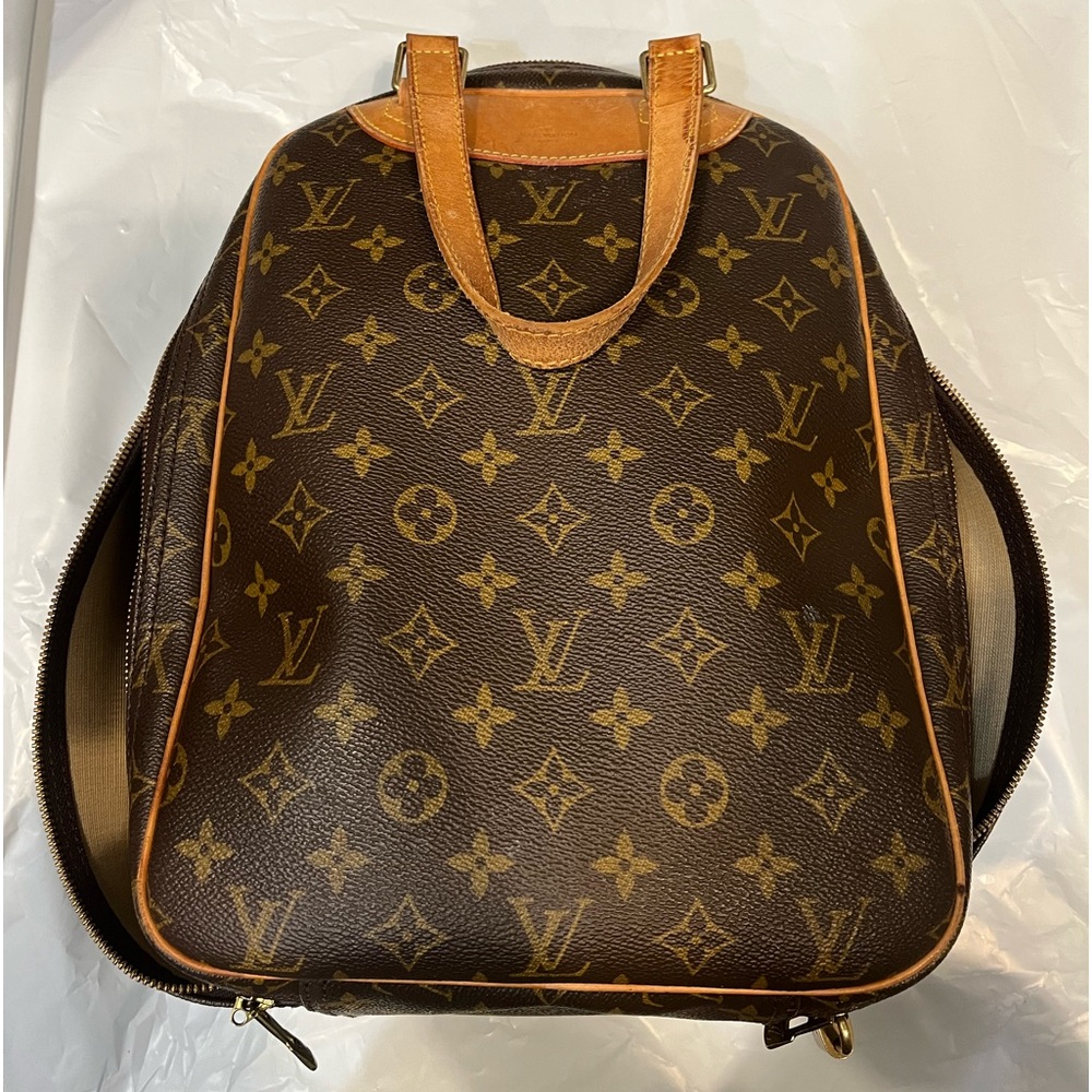 LOUIS VUITTON Monogram Excursion shoe bag 589483
